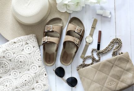 Must-Have Women's Flat Sandals At DSW For Your Summer Wardrobe